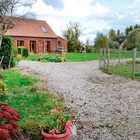 Gorgeous In St Omer With Wifi 펜션 생토메르